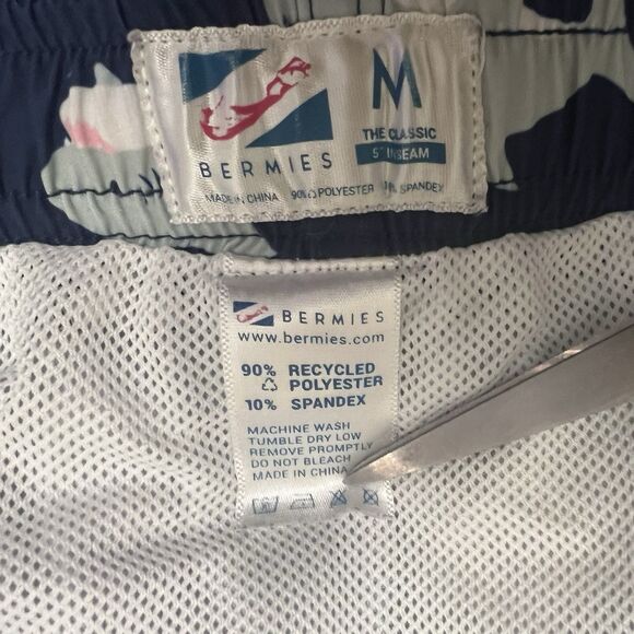 Bermies Men's Swim Trunks‎ Classic Med 5” Sharks - Picture 4 of 8